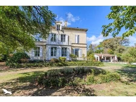 vente maison 14 pièces 367 m² vayres (33870)