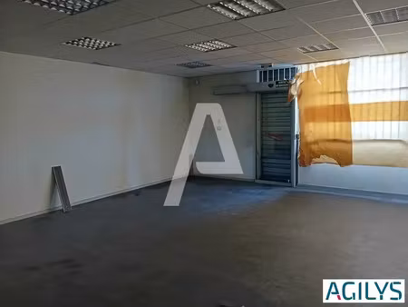 a louer bureaux dans la zi sud de torcy et à proximité de la francilienne et de l'autorout