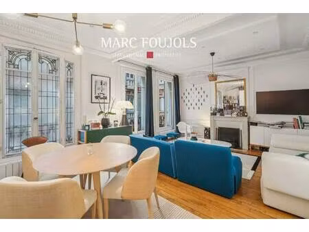 paris xvii - ternes - appartement haussmannien rénové proche marché poncelet