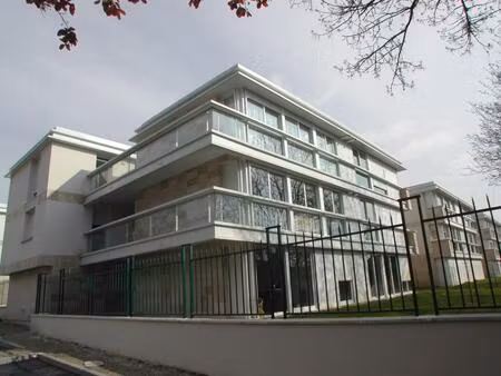 parking - tinqueux - er.g0744.31074