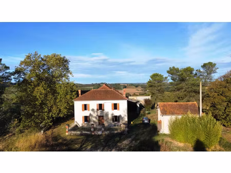 vente maison 7 pièces 159 m² valence-sur-baïse (32310)