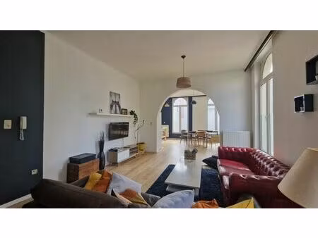 bruxelles: appartement 3 chambres meuble