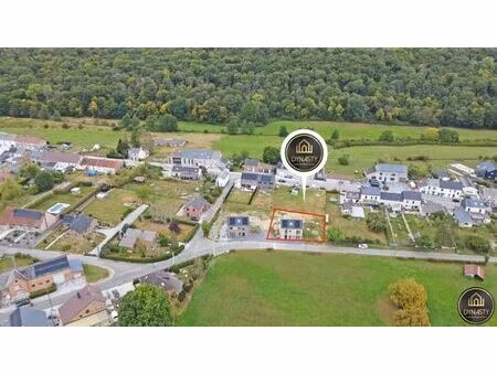 jolie maison 4 façades en construction