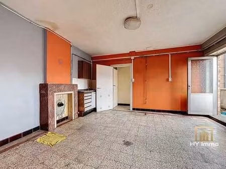 !! sous-offre !! a renover - appartement 1 chambre avec terr