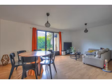 vente maison 5 pièces 101 m² à ferney-voltaire (01210)  580 000 €