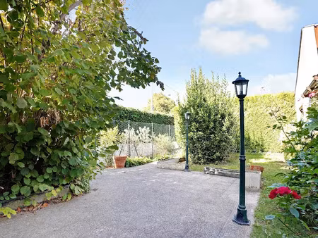 vente maison 6 pièces 153 m² à rueil-malmaison (92500)  680 000 €