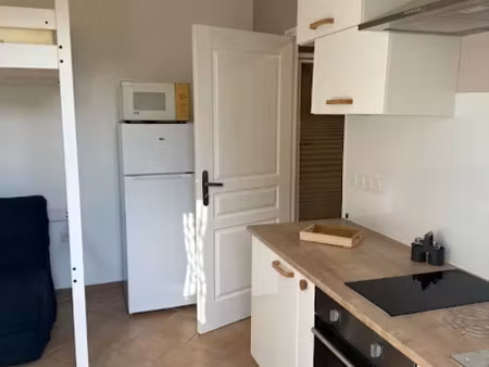 location meublée appartement 1 pièce 23 m² à la seyne-sur-mer (83500)  650 €