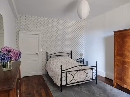 location meublée appartement 2 pièces 50 m² à le cheix (63200)  580 €