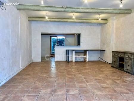 local commercial 57 m²