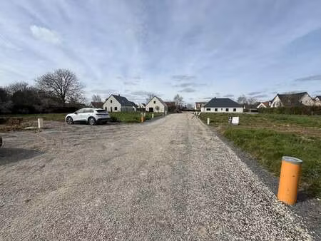 vente terrain à putot-en-bessin (14740) : à vendre / 562m² putot-en-bessin