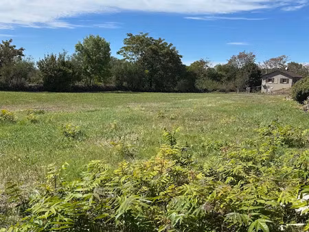 vente terrain à batir 2420 m² à assier (46320)  36 000 €