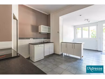 vente appartement 5 pièces  87.00m²  neufchâtel