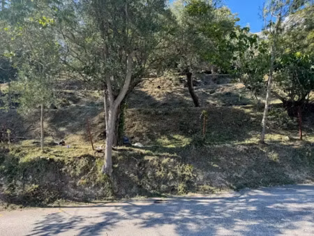 vente terrain à batir 931 m² à drap (06340)  185 000 €