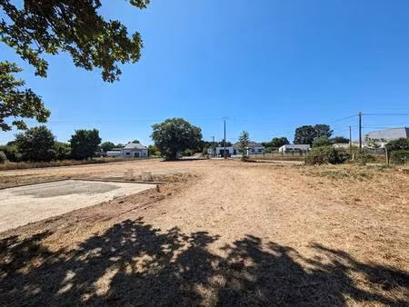 terrain constructible viabilisé à vendre