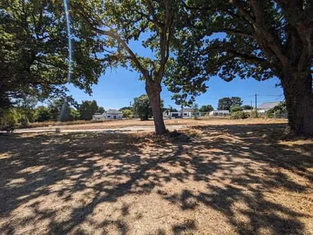 terrain constructible viabilisé à vendre