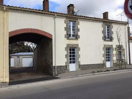 vente maison à martinet (85150) : à vendre / 90m² martinet