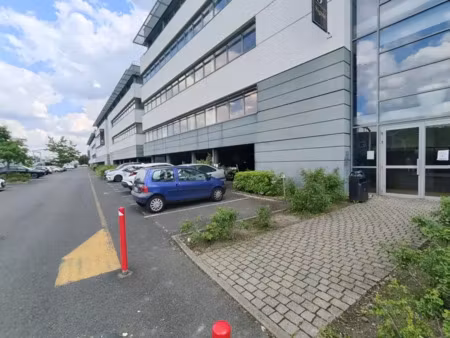 bureaux à vendre ou à louer  possibilité d'un erp