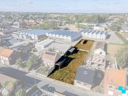 interessante bouwgrond voor ééngezinswoning en handelsact...