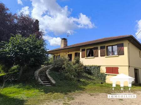maison familiale avec grand jardin arboré à oslon.