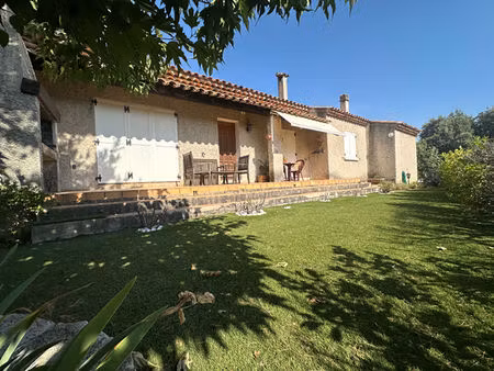 maison t4 de 102 m² avec garage  jardin de 502 m² et vue dominante à gardanne biver