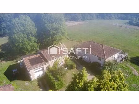 proprieté 12.5 hectares avec maison + gites + abris chevaux