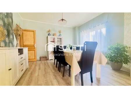 maison familiale 4 chambres avec jardin et double garage !