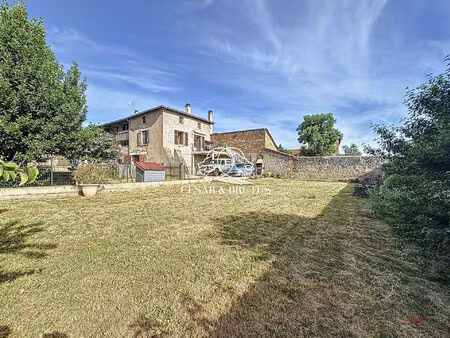 maison en pierre avec potentiel rare au coeur de morancé