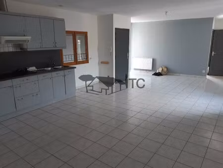 location appartement 5 pièces 114m² les vans 07140