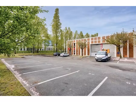 298m2 - local d'activité a louer