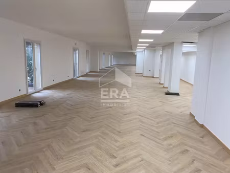 local commercial 0 pièces 300 m² à louer pertuis 84120 ? | era immobilier