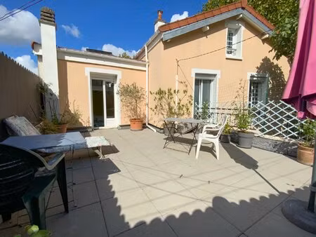 secteur residentiel proche mairie