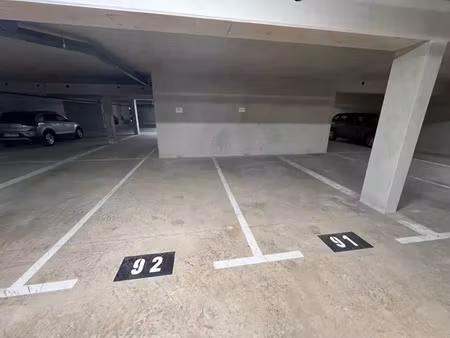 parking / box 0 pièces 13 m² à vendre / acheter roquefort-les-pins 06330 ? | era immobilie