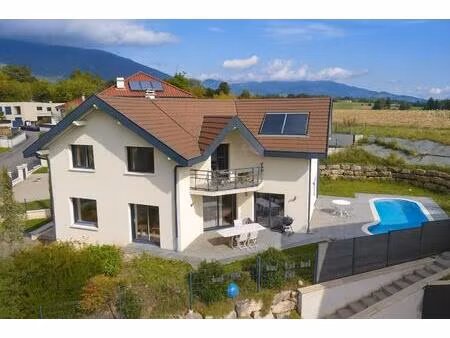 maison 6 pièces 280 m2