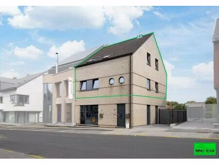 ruim duplex-appartement met 3 slaapkamers