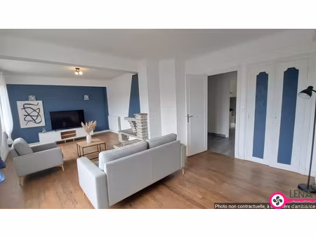 grand 3 pièces lumineux de 75m2 avec balcon filant