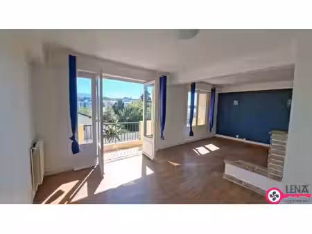 t3 traversant de 75m2 à 199 000 euros