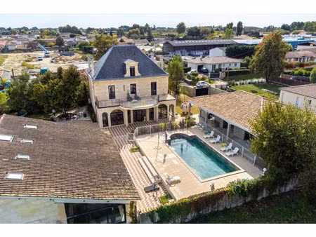 secteur bordeaux : propriété de prestige  domaine hôtelier