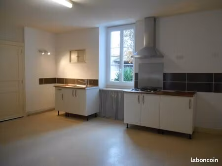 appartement rdc f1 ruffec