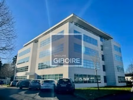 location local professionnel 162m² rennes 35700