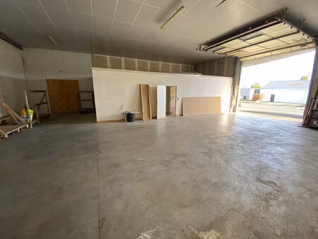 vente local d'activité  216.00m²  chalonnes