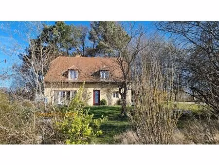 24290 sergeac : maison périgourdine sur 5000 m²