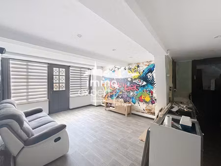 petite maison à rénover 2 chambres