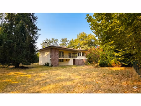 très belle villa cossue 9 pièces sur parc 1646 m² à mont de marsan