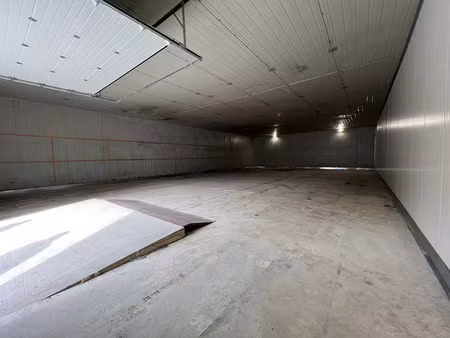 location local commercial 324m2 châlons-en-champagne 51000 - 1200 € - surface privée