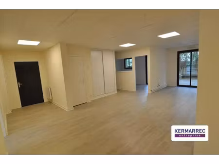 dans un écrin de verdure une surface de bureaux de 140 m² envi