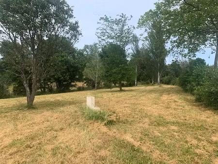 vente terrain 2000 m² à cassaigne (32100)  25 000 €