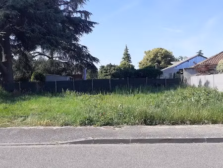 vente terrain 430 m² à pommevic (82400)  40 000 €