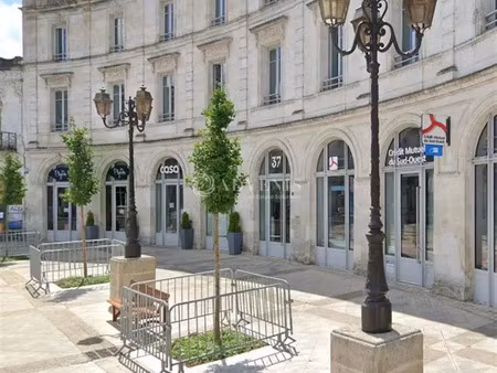 local commercial a louer