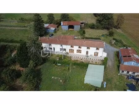 maison ancienne de 337 m² à neuvy-bouin