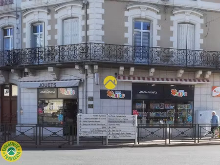 vente locaux professionnels 1 pièce à commentry (03600)  57 500 €